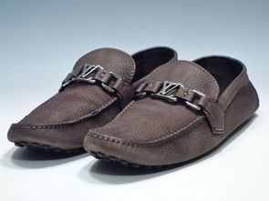 日本鞋履購物全攻略 代購、新品價格、二手市場與熱門商品